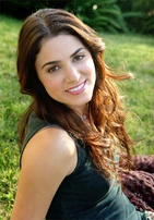 Nikki-reed-521