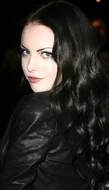 Elizabeth-gillies-nathalia-ramos-waiting-12