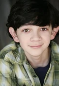 Zach Mills