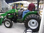 Montana R4944HST MFWD-2006