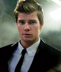 Hunter-Parrish-Boy-Wonder articleimage