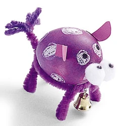 Cow-easter-egg-craft-photo-260-FF0302EGGA07