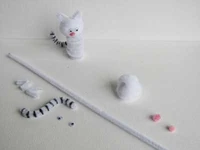 Kitten-finger-puppet