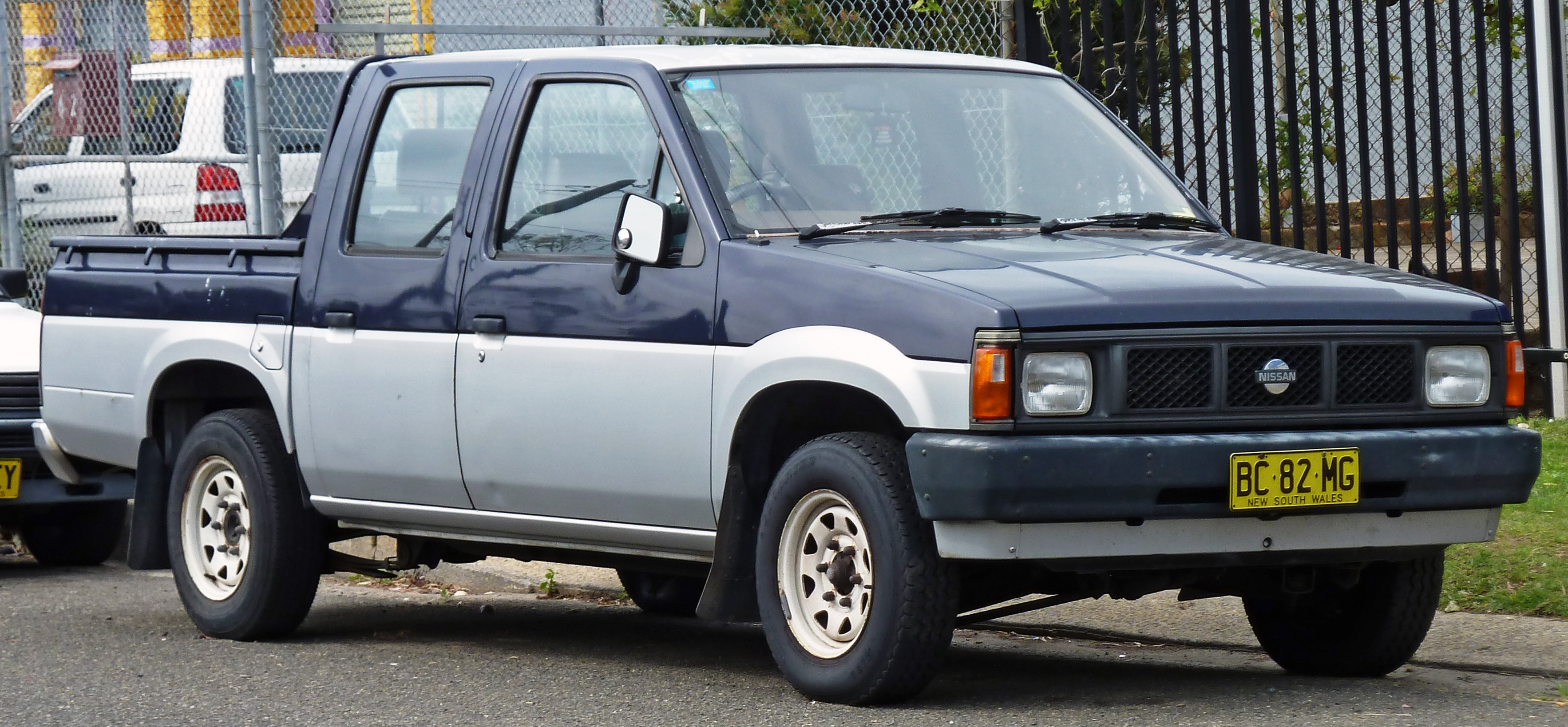 1986 Nissan truck wiki #6