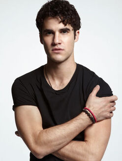 Darren-Criss-glee-19310887-360-475