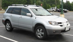 1st-Mitsubishi-Outlander