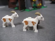 532px-LEGO ToFair - Kingdoms - 7189 Mill Village Raid - 03
