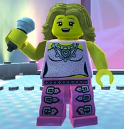 Gwen Tweenbangle