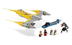 7877