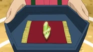 EP685 Camus entregando la medalla Élitro