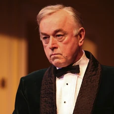 Peter Egan