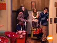 SamclearlyhurtoverCarlyleaving