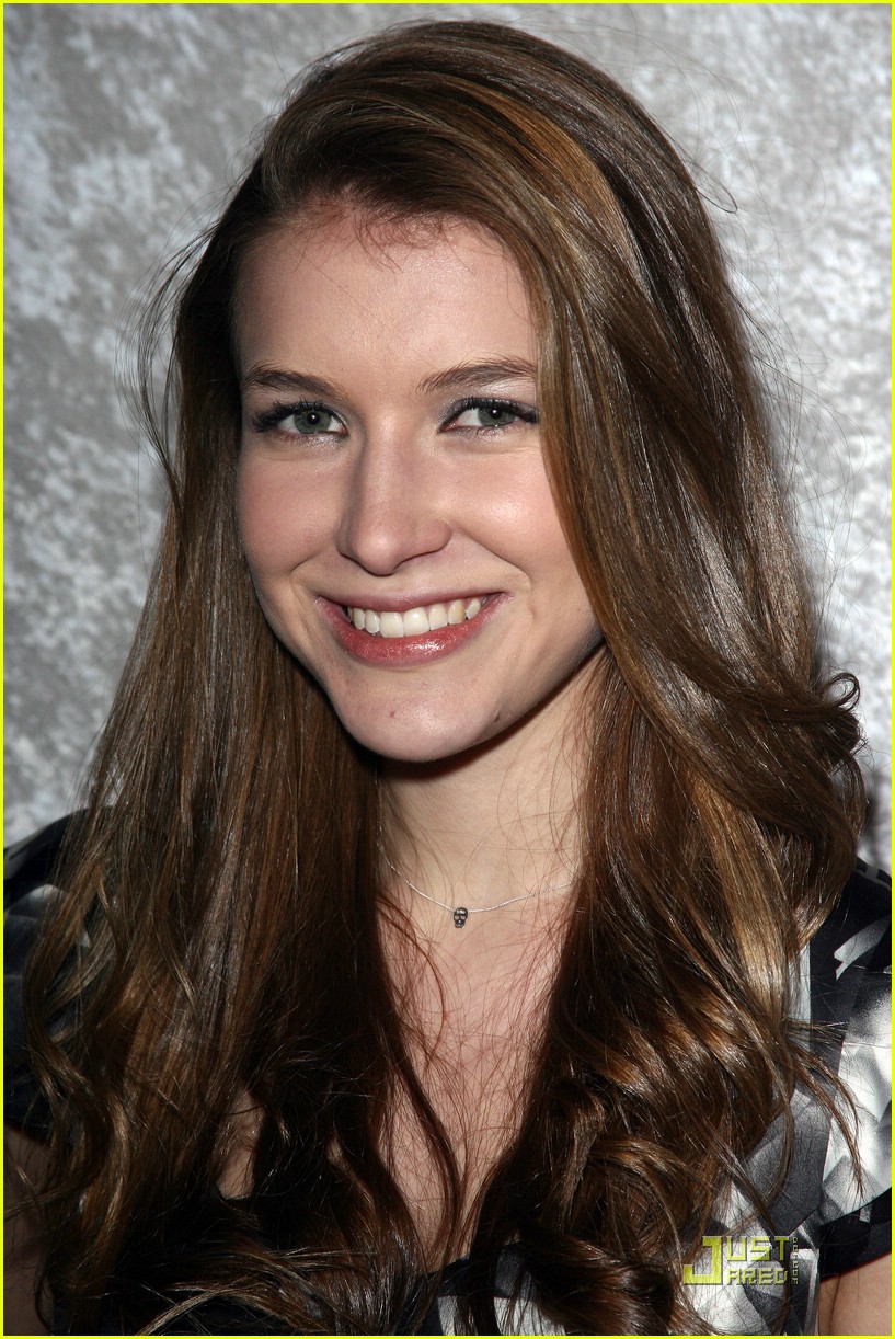 Nathalia Ramos - Picture Hot