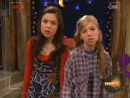 CarlySammirrorexpressionsangry