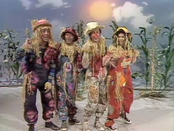 1257-Scarecrows.jpg
