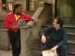 2572h