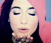 Tumblr lfdz0yFYgd1qgw2jvo1 500 thumb