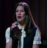 Rachel-take-a-bow-glee-10079770-350-352