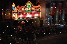 ReshootsOutsideTheElCapitanTheatre