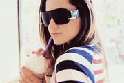 ArianaShake