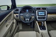 2011-VW-Eos-11