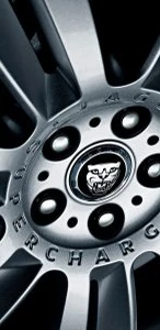 2010-Jaguar-XFR-18smalltemplate