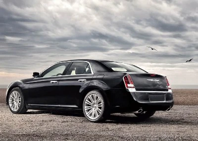 02-2011-chrysler-300-press