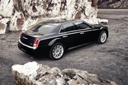13-2011-chrysler-300-press