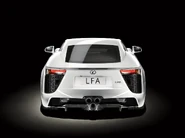 09-lexus-lfa-press