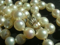 Pearl-necklace