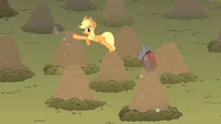 Applejack rover whack a dog S01E19