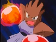 EP092 Hitmonchan usando puño fuego