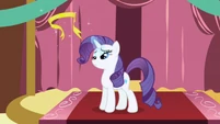 Rarity's first appearance S01E01