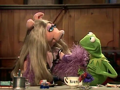 Piggy-pressure-marriage-ep301