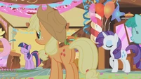 Applejack at Gilda's party S01E05