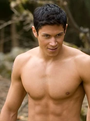 Alex-meraz-lgn