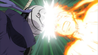Naruto ataca Tobi