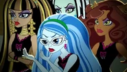 Ghoulia BringIt