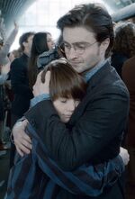 Harry abbraccia Albus