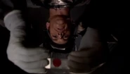 1x01 Dexter 22