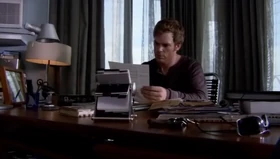 1x01 Dexter 37