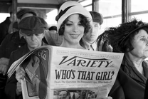 The-Artist Bérénice-Bejo-cloche-mid Image-credit-Warner-Bros.-France