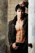 Boo-boo-stewart-hottie 400x600