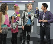 Shake-it-up-hot-mess-it-up-07