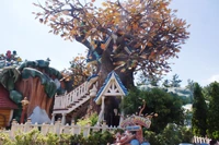 Chip n Dale's Treehouse at Tokyo Disneyland