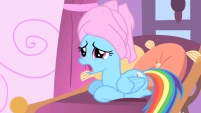 201px-Rainbow Dash towel S1E26
