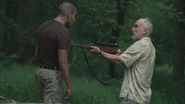 Dale-points-gun-rifle-at-shane-walking-dead-jon-bernthal-jeffr