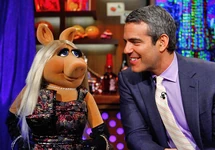 WatchWhatHappensLive-season6645gal1-(2012-03-13)