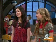 01SamlookingatCarlyaftershow