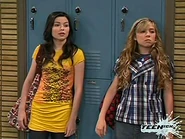 03CarlyandSamstaringatGary